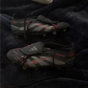 Adidas predator size 8.5 very lightly used